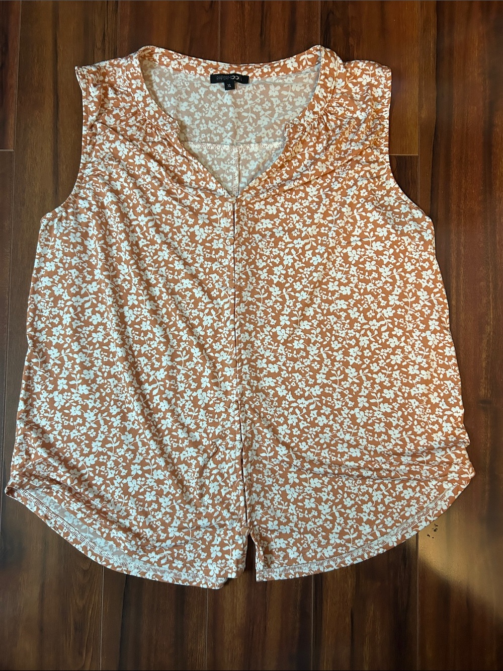 Coral Papermoon xl Floral Sleeveless V-Neck button tank Euc!